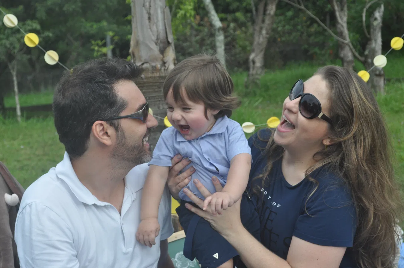 Alexandre, sua esposa e o Thiago